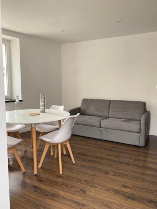 Appartement Dans Le Parc Du Pilat Marlhes Exterior foto